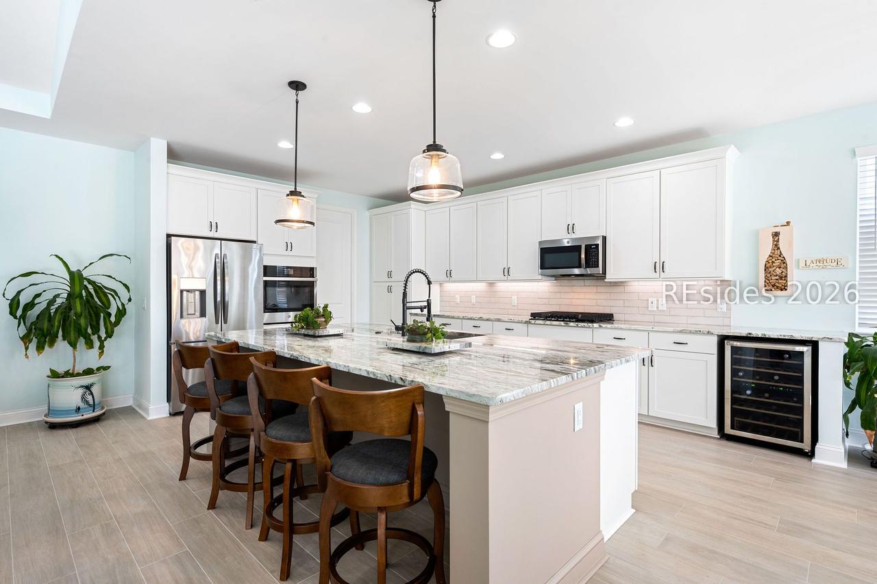 776 St. Somewhere Dr., Hardeeville, SC 29927