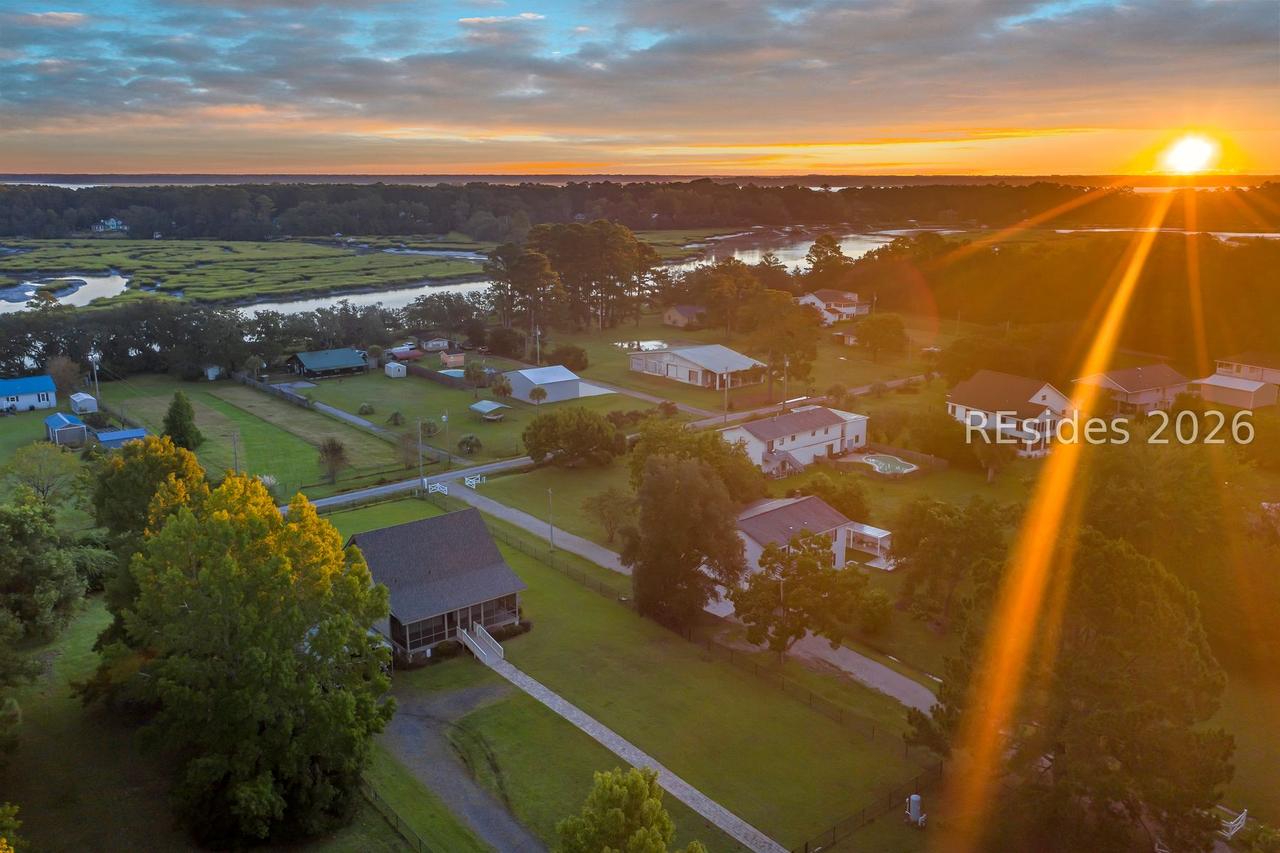 189 Deloss Point Rd., Ridgeland, SC 29936