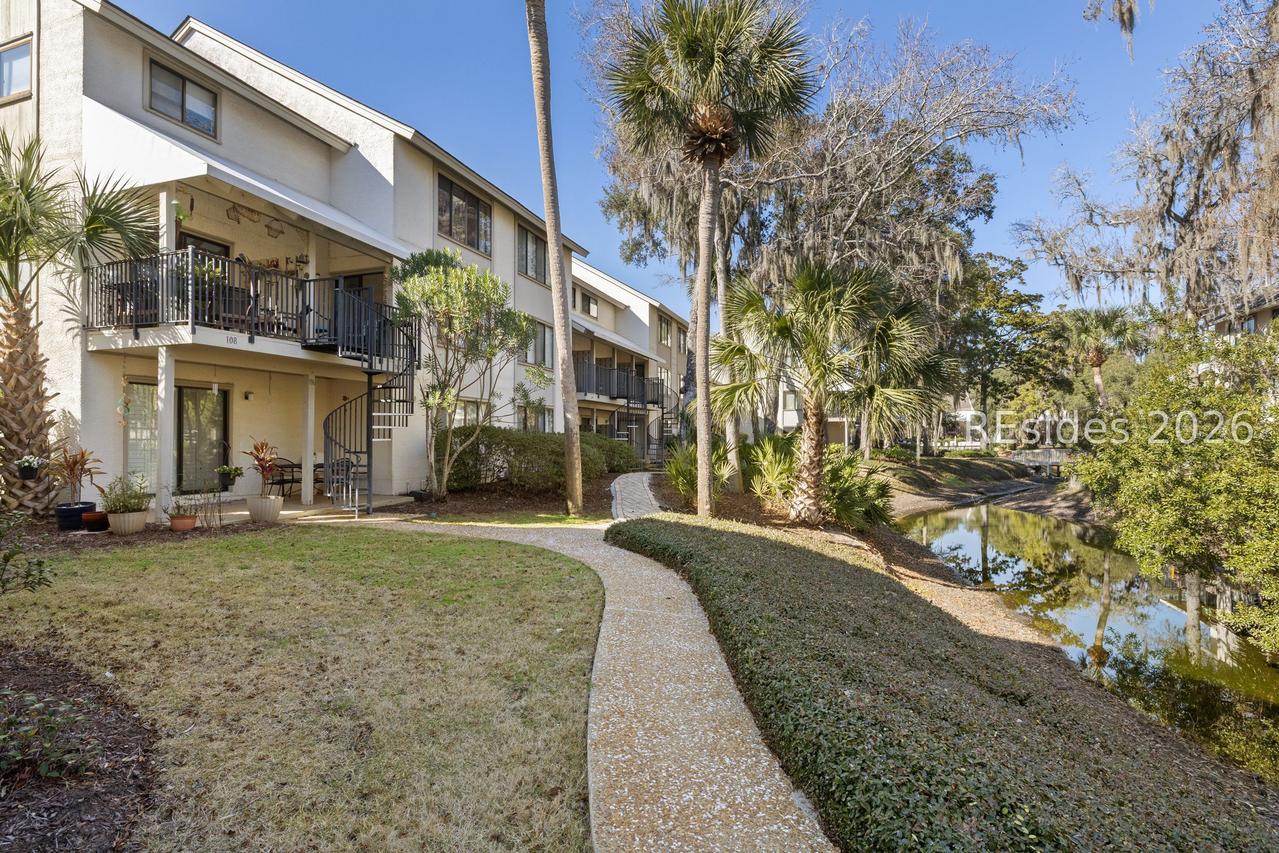 36 Deallyon Ave. #107, Hilton Head Island, SC 29928