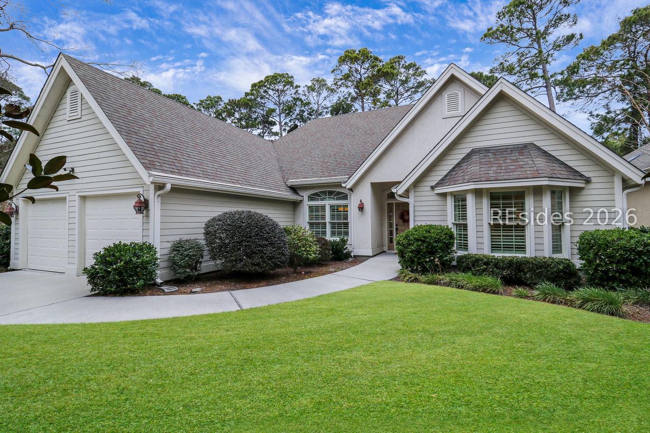 16 Honey Locust Cir., Hilton Head Island, SC 29926