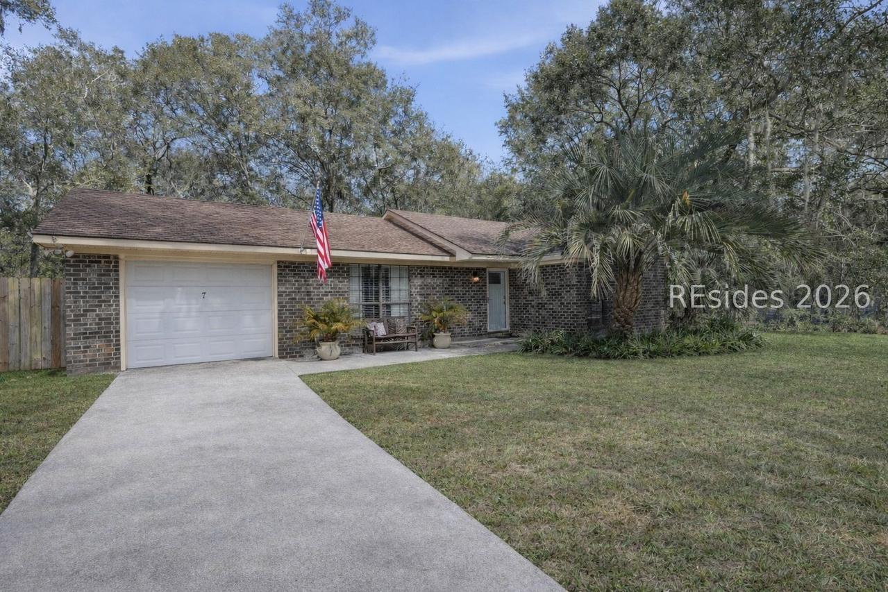 7 Woodbine Dr., Beaufort, SC 29907
