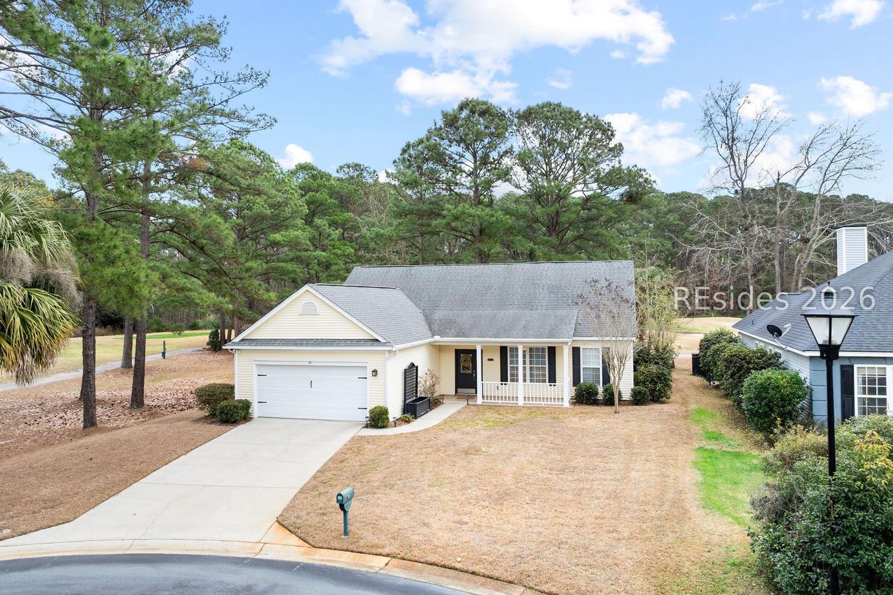 10 Abingdon Ln., Bluffton, SC 29909