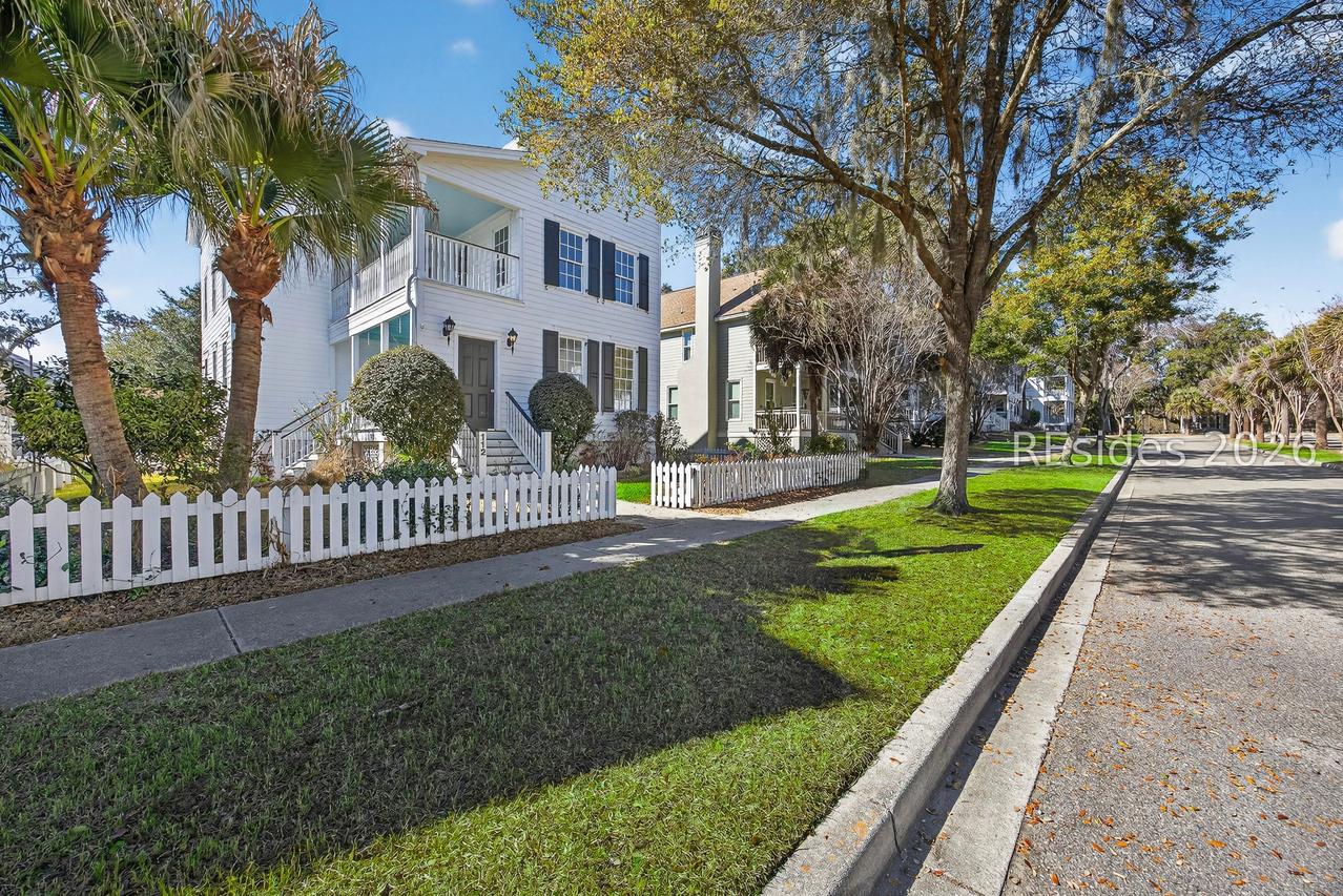 112 Bryan Dr., Beaufort, SC 29902