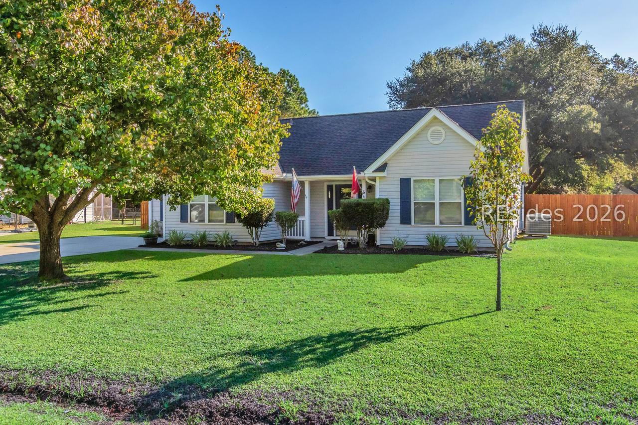 6 Shiney Leaf Ct., Beaufort, SC 29907