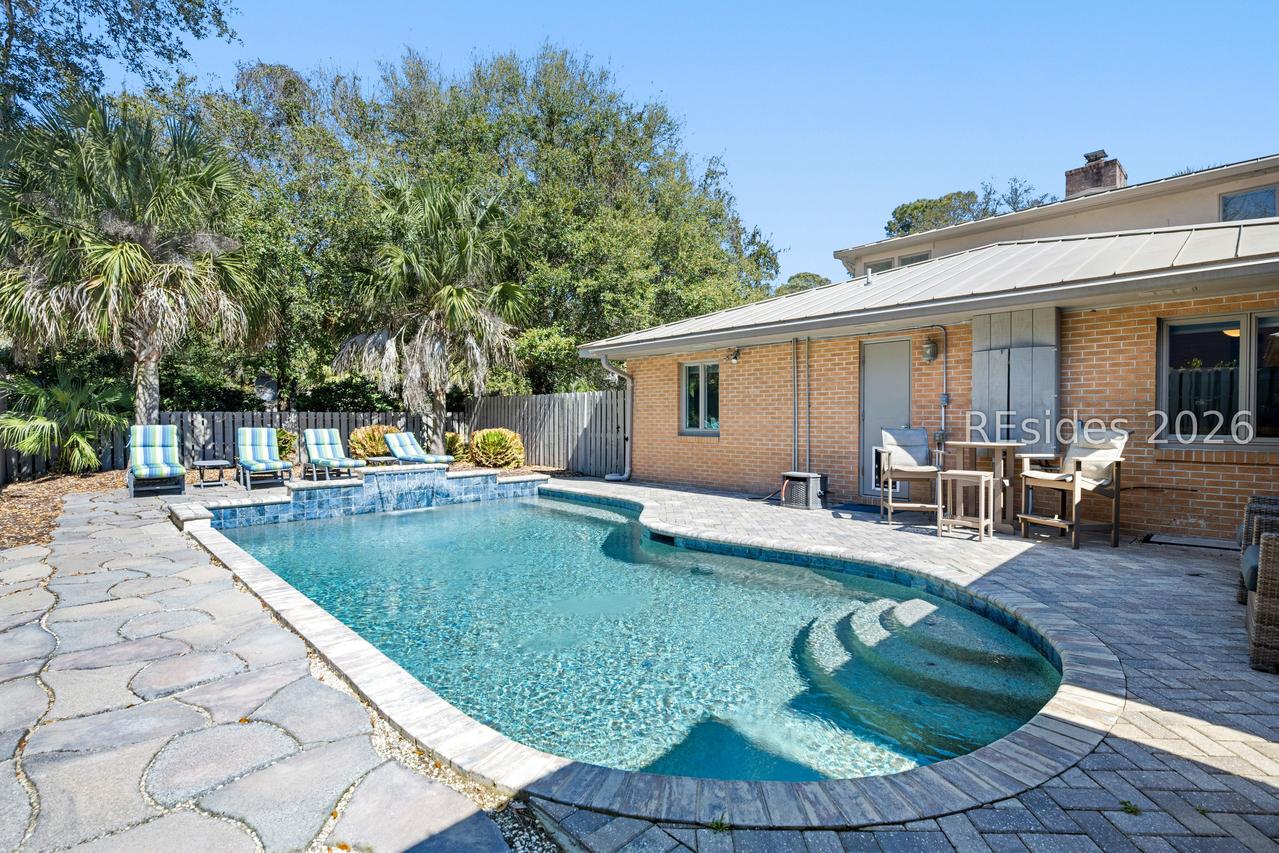 2 Nighthawk St., Hilton Head Island, SC 29928