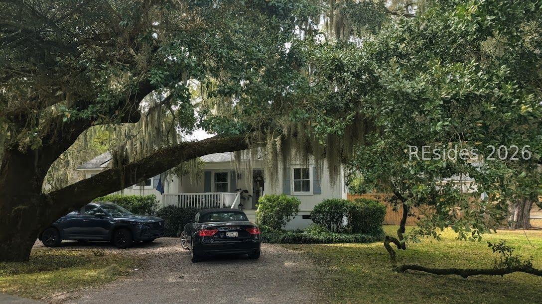 2100 Pigeon Point Rd., Beaufort, SC 29902