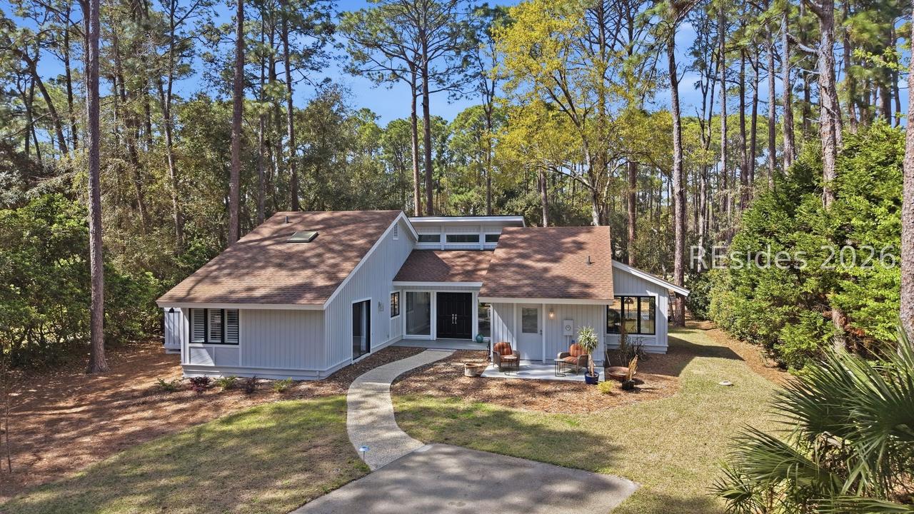 13 Lenora Dr., Hilton Head Island, SC 29926