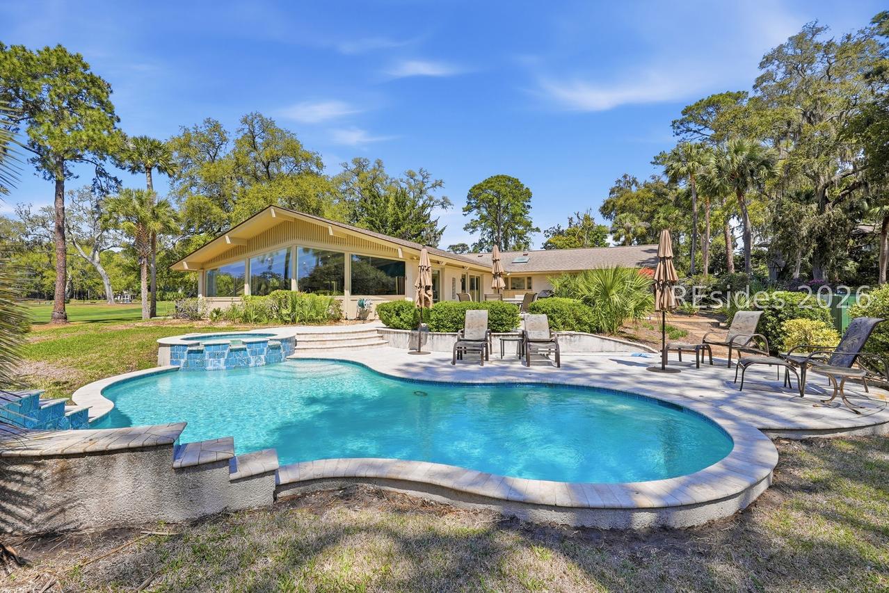 34 N Live Oak Rd., Hilton Head Island, SC 29928