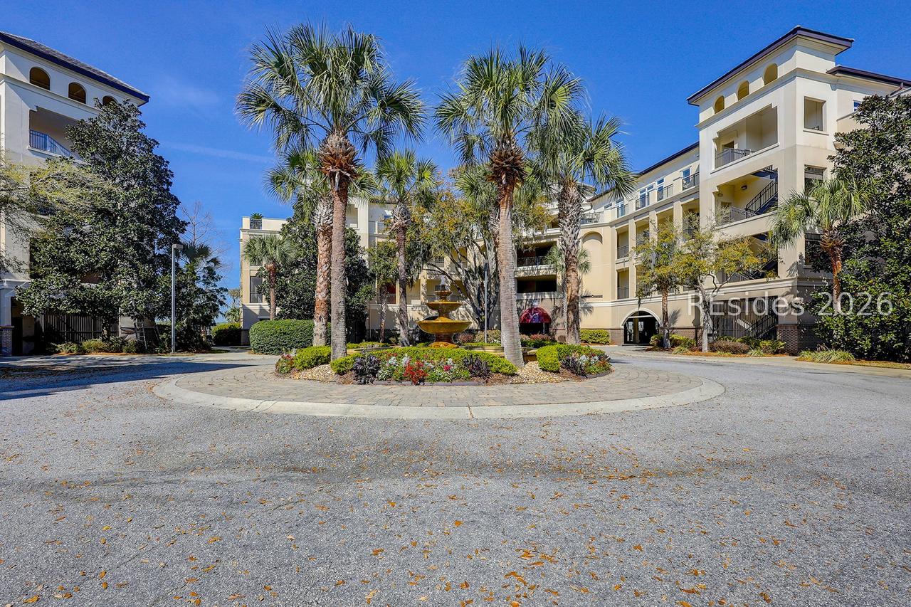300 Grandview Ct. #323, Hilton Head Island, SC 29926