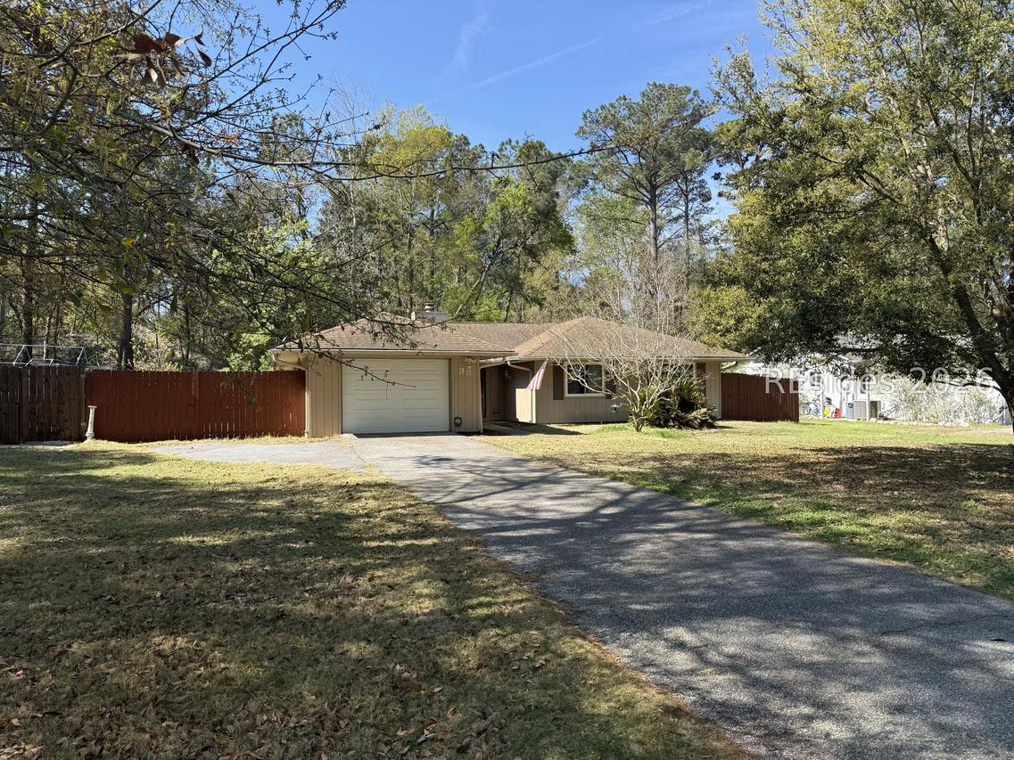 38 Squiresgate Rd., Hilton Head Island, SC 29926