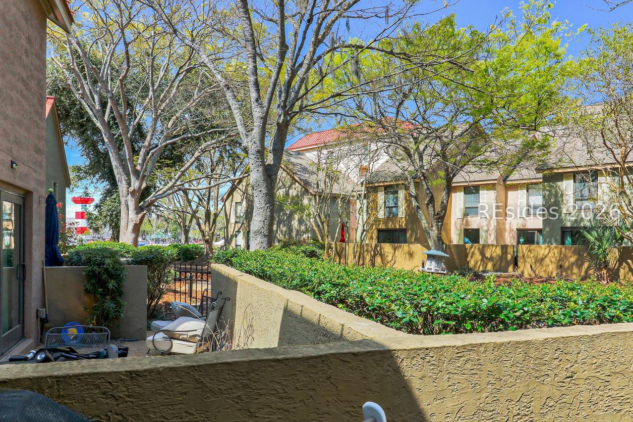 962 Lighthouse Ln., Hilton Head Island, SC 29928