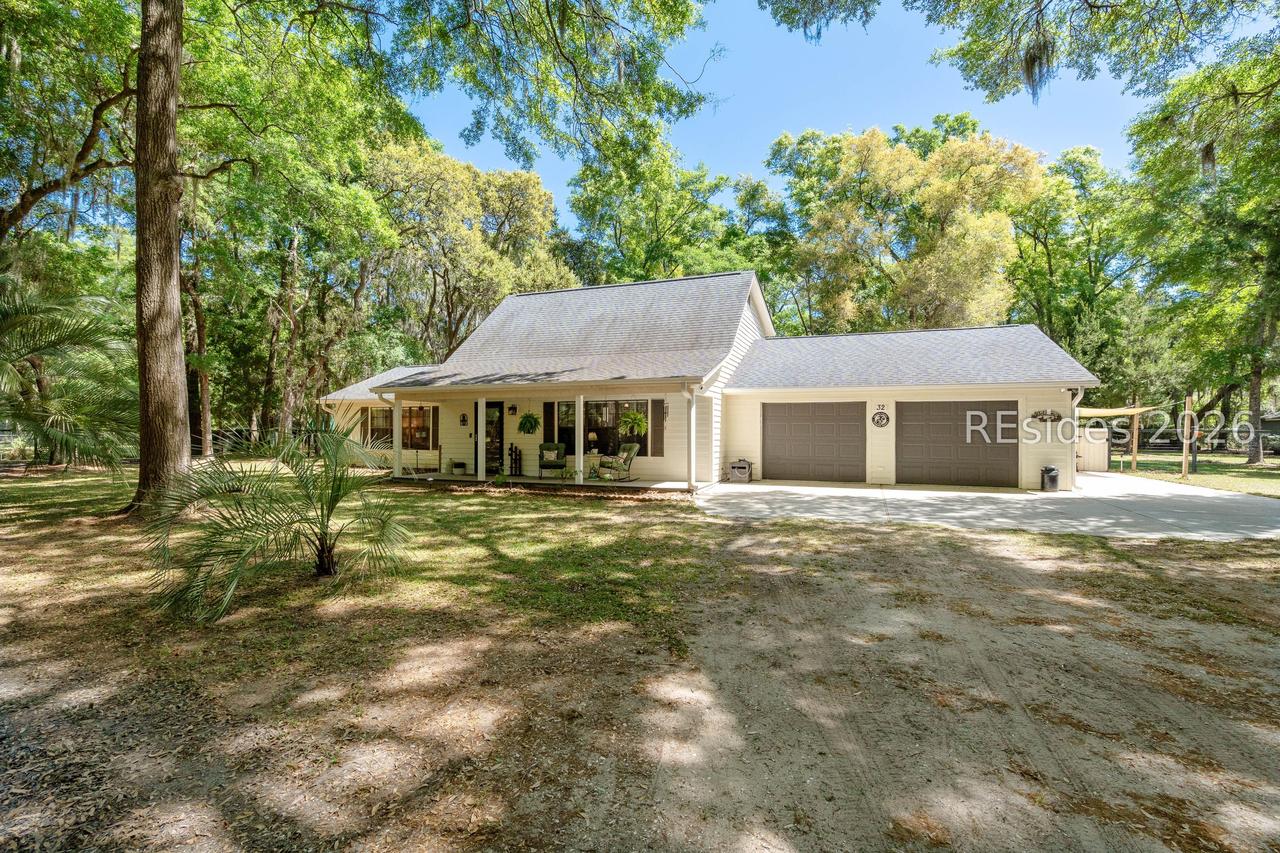 32 W Cedar Rd., St Helena Island, SC 29920