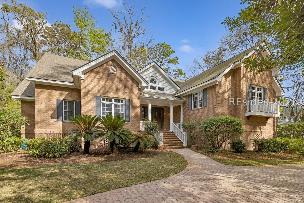 11 Retreat Dr., Bluffton, SC 29910