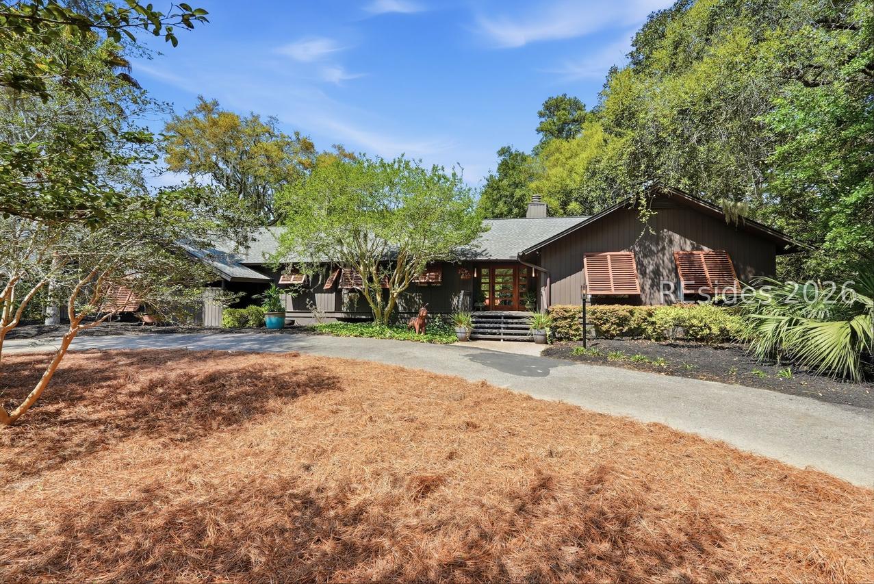 21 Mcintosh Rd., Hilton Head Island, SC 29926