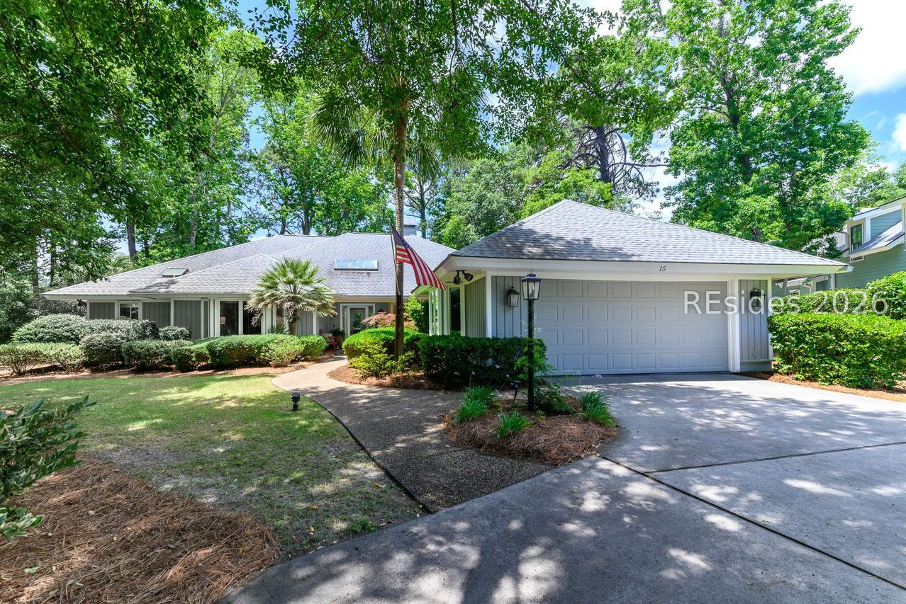 15 Clearwater Ln., Hilton Head Island, SC 29926