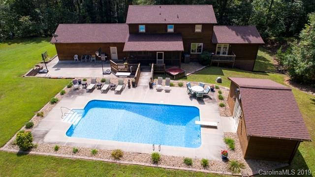 5972 Nc 181, Morganton, NC 28655