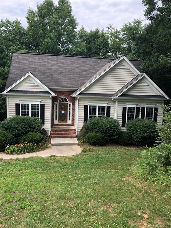 448 27th Ave Circle Nw, Hickory, NC 28601