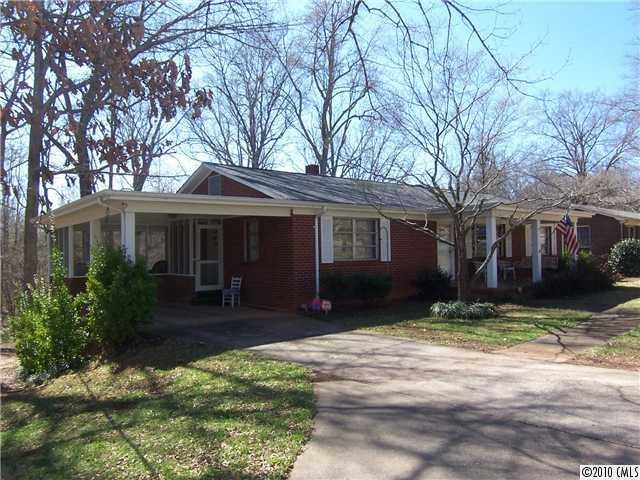 910 Wyke Rd., Shelby, NC 28150