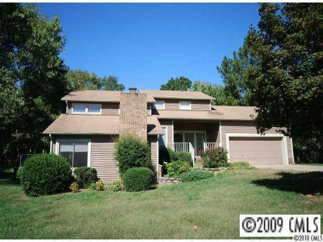 1524 Larochelle Ln., Charlotte, NC 28226