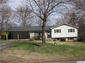 118 Spring Shore Dr., Statesville, NC 28677