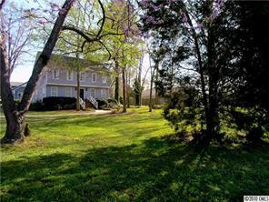 905 Concord Rd., Davidson, NC 28036