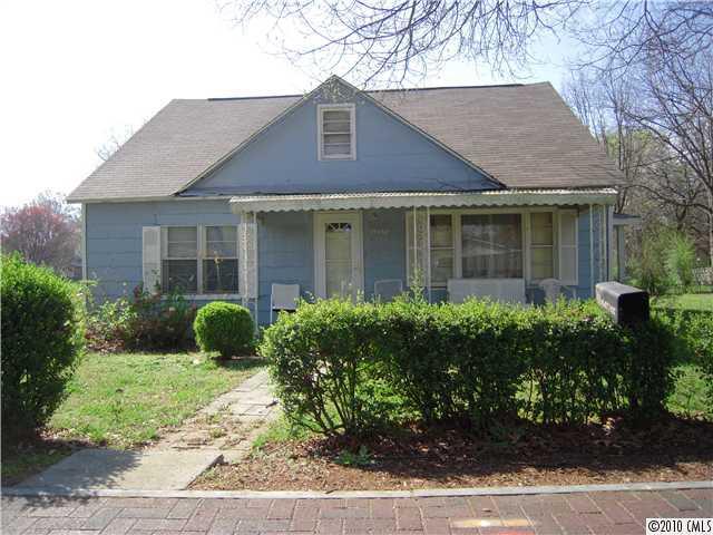 20708 Catawba Ave., Cornelius, NC 28031