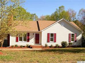 312 N Catawba Cir., Matthews, NC 28104