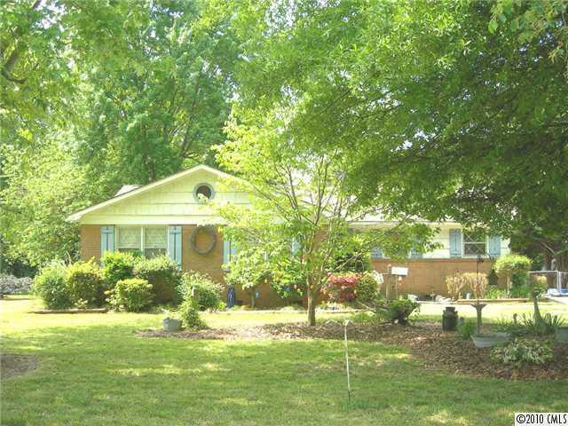 1828 Archdale Dr., Charlotte, NC 28210