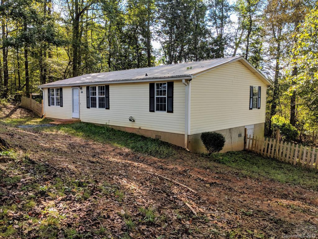 2661 Green Haven Cir, Morganton, NC 28655