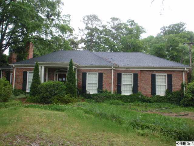 2911 Sharon Rd., Charlotte, NC 28211