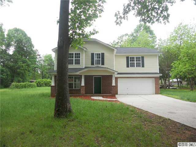2006 Valrose Dr., Charlotte, NC 28216