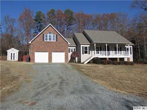 817 Carmona Ct., Matthews, NC 28104