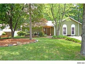 6316 E Lake Forest Rd., Charlotte, NC 28227