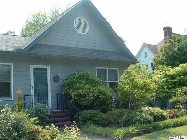 205 Academy South #8, Mooresville, NC 28115