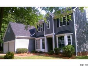 700 Oakbluff Cir., Charlotte, NC 28216