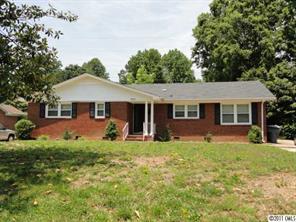 901 Friendly Pl., Charlotte, NC 28213