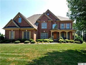 7317 Stonehaven Dr., Waxhaw, NC 28173
