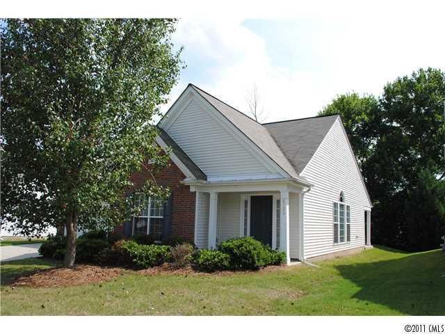 8726 Heron Glen Dr., Charlotte, NC 28269