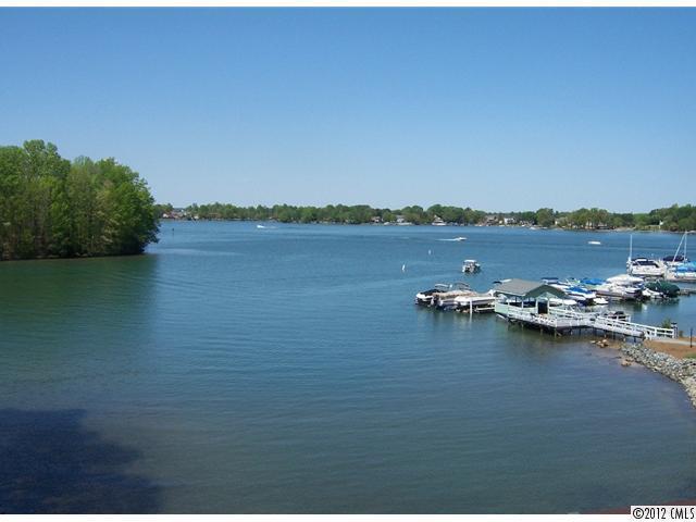 20357 Harborgate Ct. #206, Cornelius, NC 28031