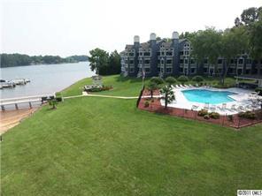 2121 Regatta Ln. #301, Denver, NC 28037