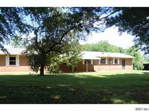 628 Lewis Ferry Rd., Statesville, NC 28677