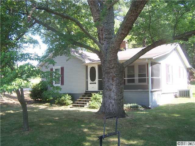 1614 W C St., Kannapolis, NC 28081