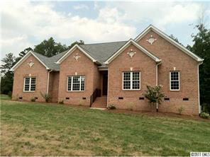 129 Rushing Water Ln., Troutman, NC 28166