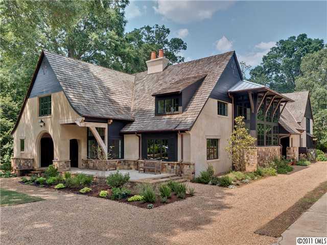 2301 Radcliffe Ave., Charlotte, NC 28207