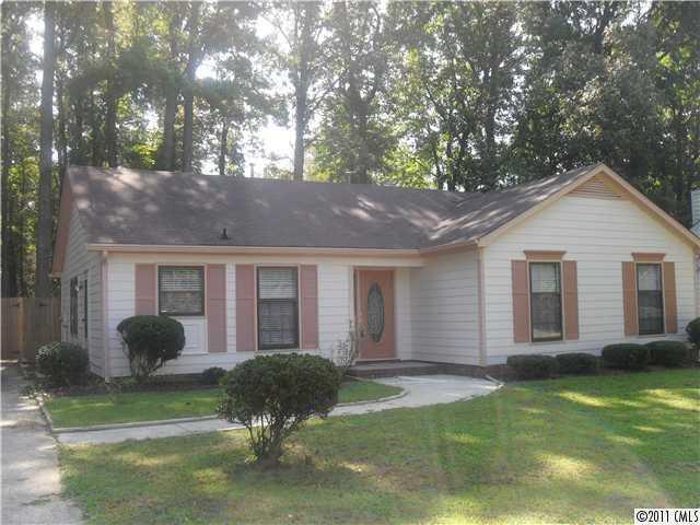 5206 Birchbark Dr., Charlotte, NC 28227