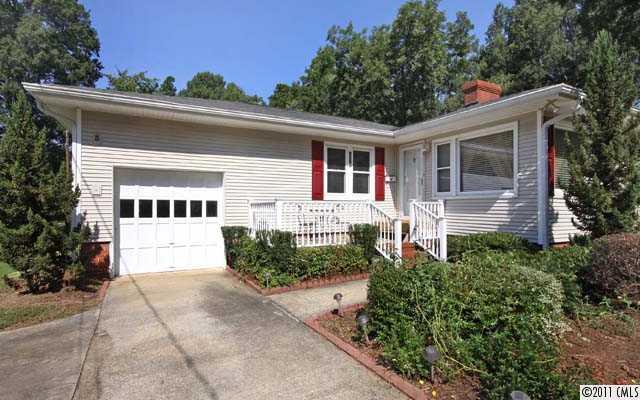 171 Cedar St., Mooresville, NC 28115