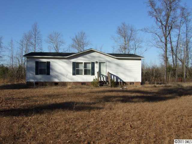 1723 Horseshoe Bend Rd., Bunnlevel, NC 28339
