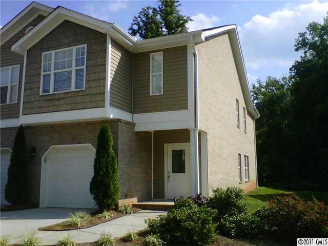121 Sherman Oaks Ct. #8, Mooresville, NC 28115