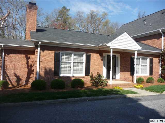 301 Wisteria Ln., Kannapolis, NC 28083