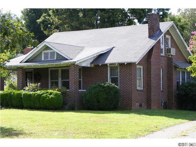 713 N Main St., Mount Holly, NC 28120